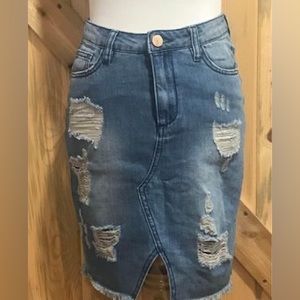 Distressed Jean Skirt Size Small Refuge Super Cute!